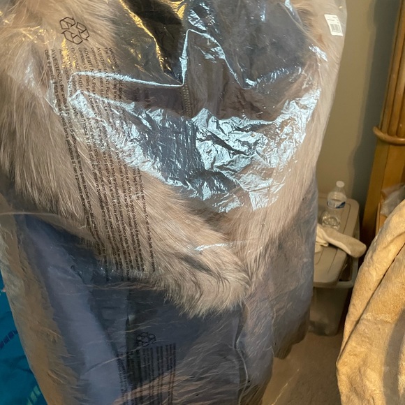 Mackage Adali jacket - Picture 9 of 13